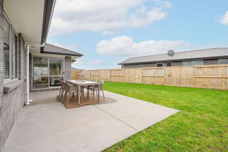 100 Puhirake Crescent Pyes Pa_23
