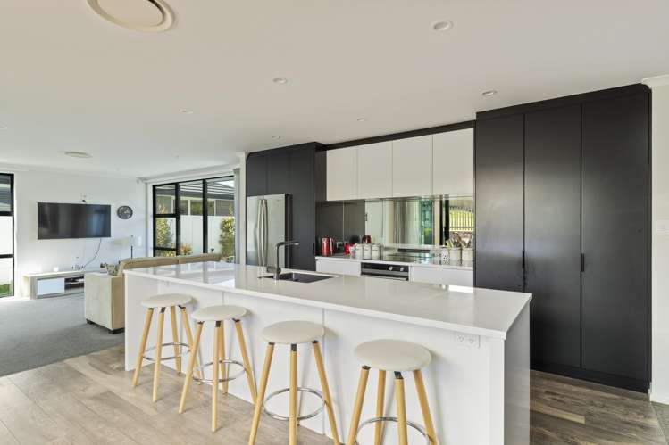 10 Mackillop Way Brooklands_15