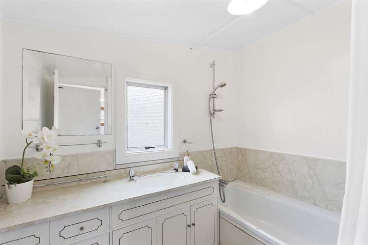 47 Seymour Street Hornby_9