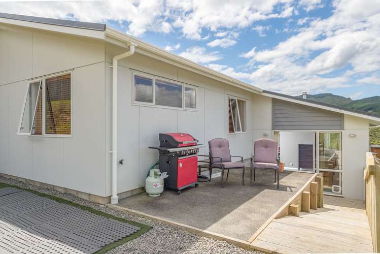 10 Frankie Stevens Place Riverstone Terraces_17