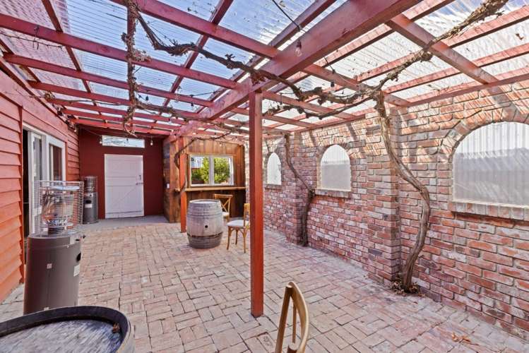 307 Larcombs Road Weedons_30