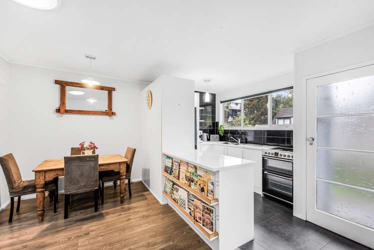 1/729 Beach Road Browns Bay_1