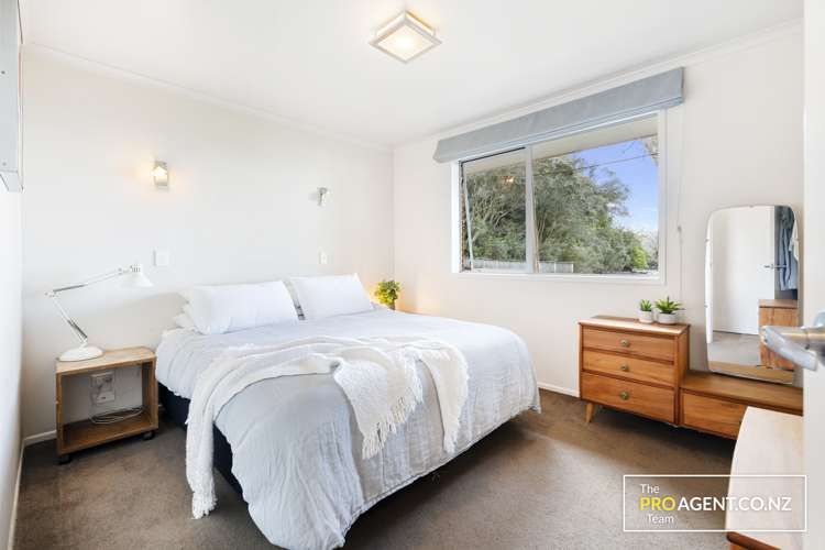 3 Sandys Parade Laingholm_16