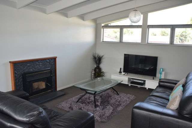 12 Miltonia Avenue Te Atatu South_1