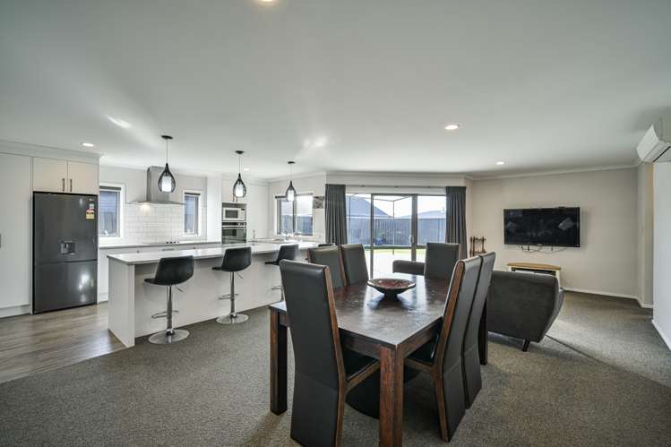 40 Arbuckle Road Frimley_9