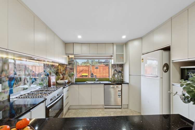 55 Burswood Drive Pakuranga Heights_16