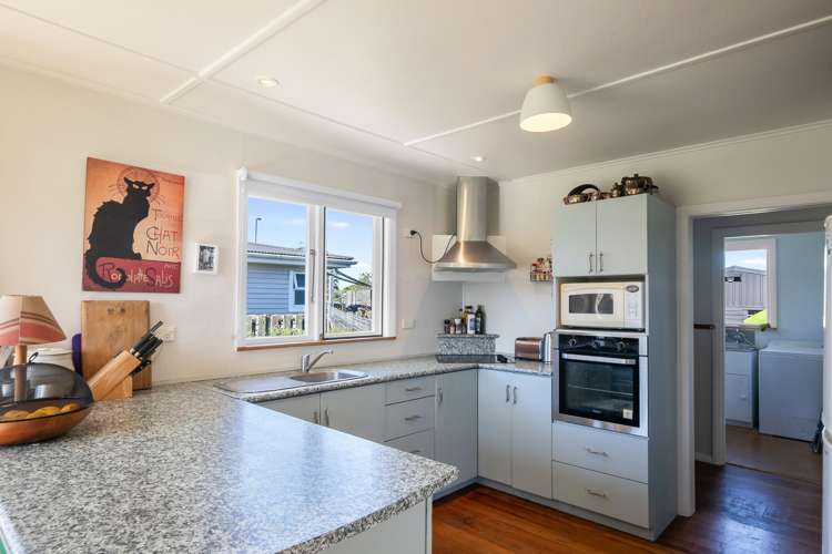 555 Waitarere Beach Road Waitarere Beach_2