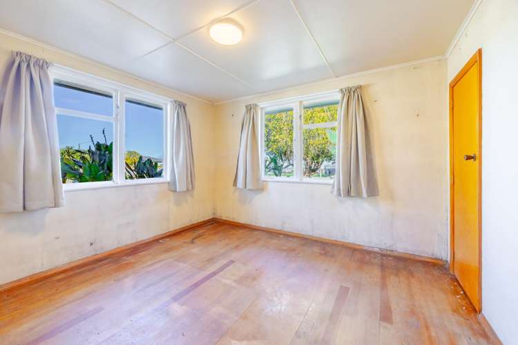 23 Curling Crescent Onekawa_5