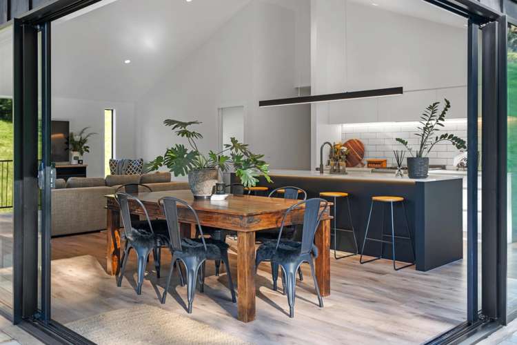 61 Hauraki Road Leigh_5
