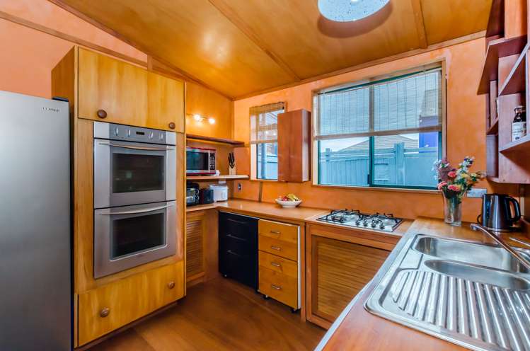 14 Elizabeth Street Waikanae_9