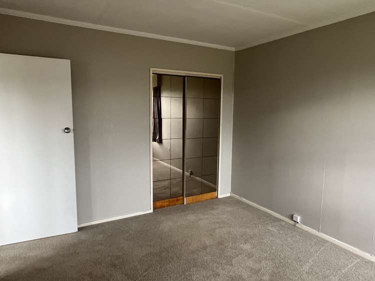 111 Ruamahanga Crescent Terrace End_11