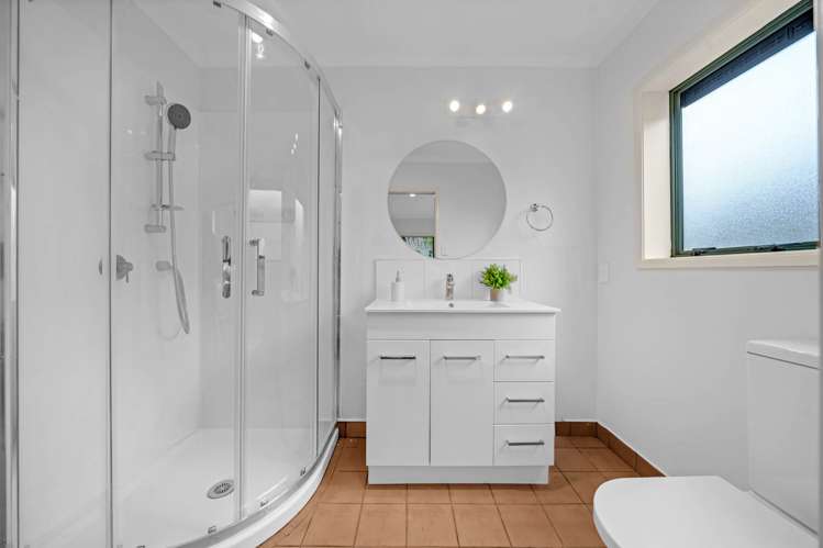 8 Waimarino Road Weymouth_13