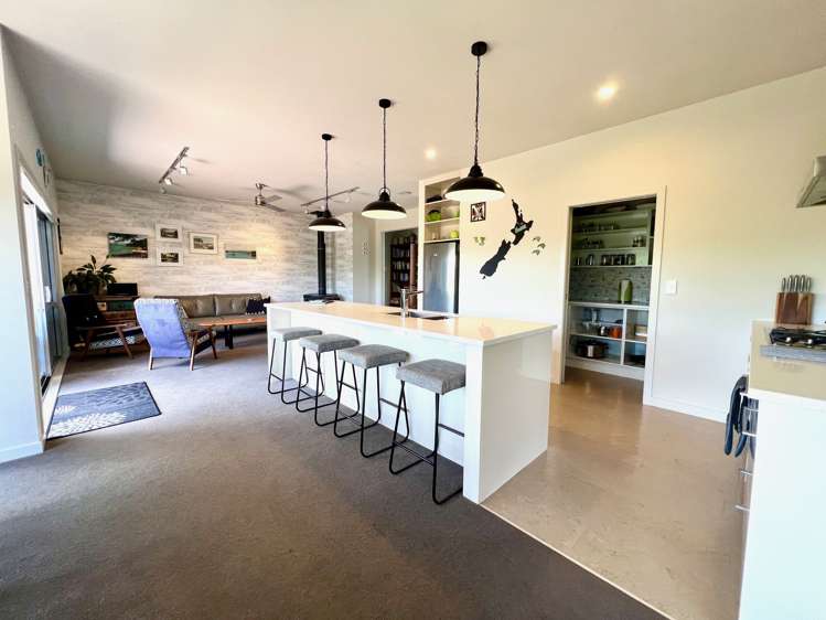 5c Sunshine Rise Raglan_17