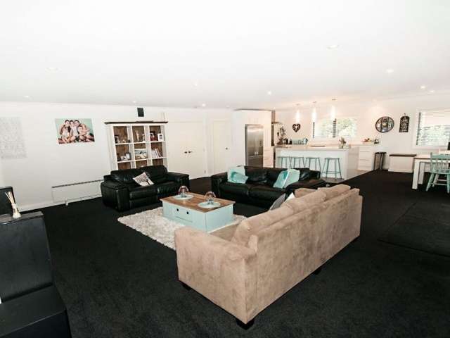 109 Bond Crescent Forrest Hill_3