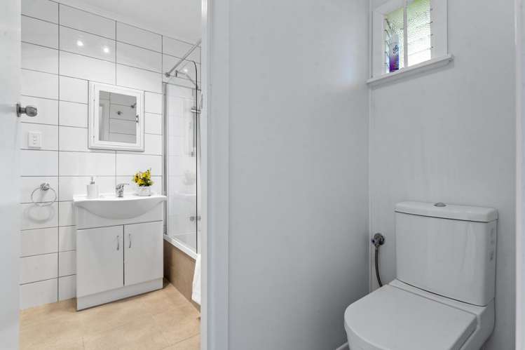 1/66 Clevedon Road Papakura_11