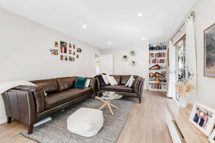 20 Spargo Road Massey_7