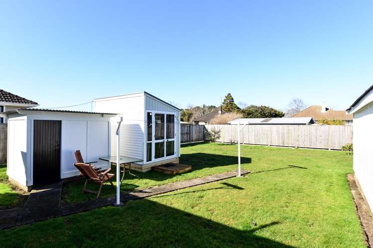 40 Montgomery Crescent Bader_4