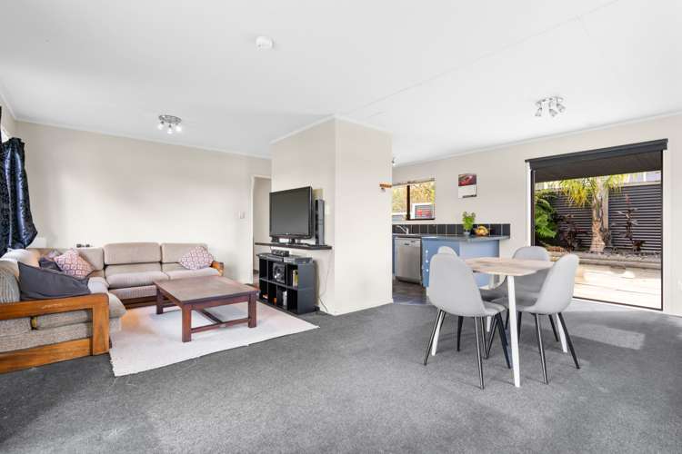 99 Tennyson Street Leamington_8