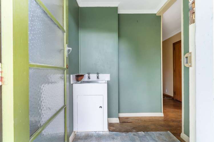 48 Wilson Road Balclutha_18