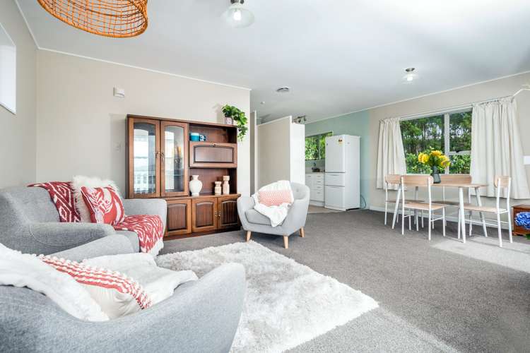 1/30 Arapiko Street Johnsonville_6