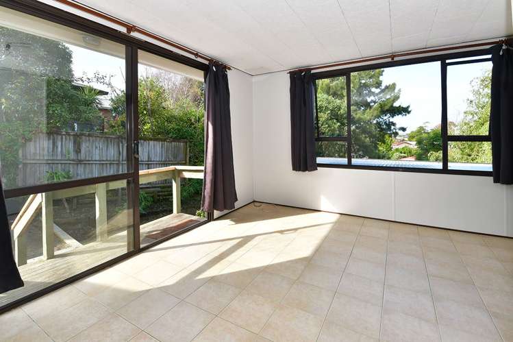 10 Shadon Place Stanmore Bay_8