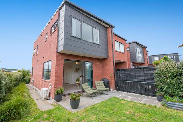 KUMEU - AFFORDABLE EXECUTIVE TOWNHOUSE