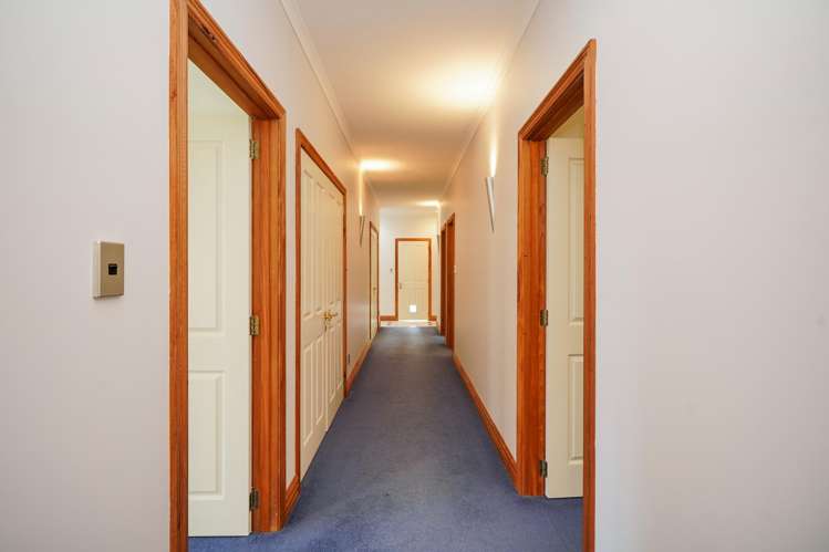 4 Spence Avenue Otatara_23