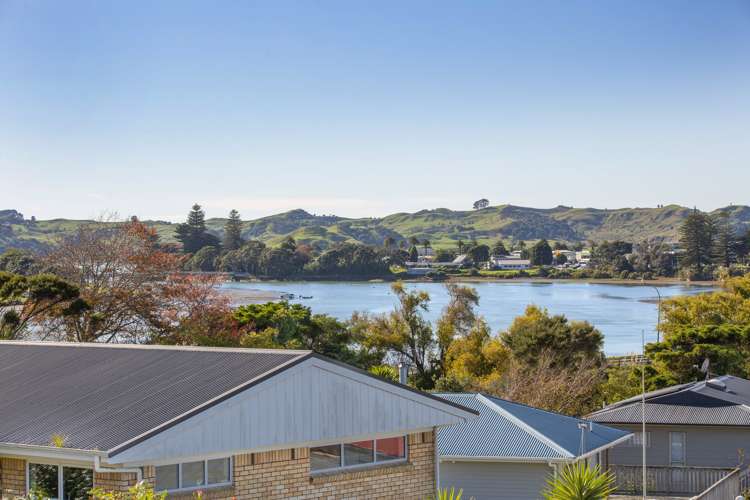 4 Opotoru Road Raglan_3