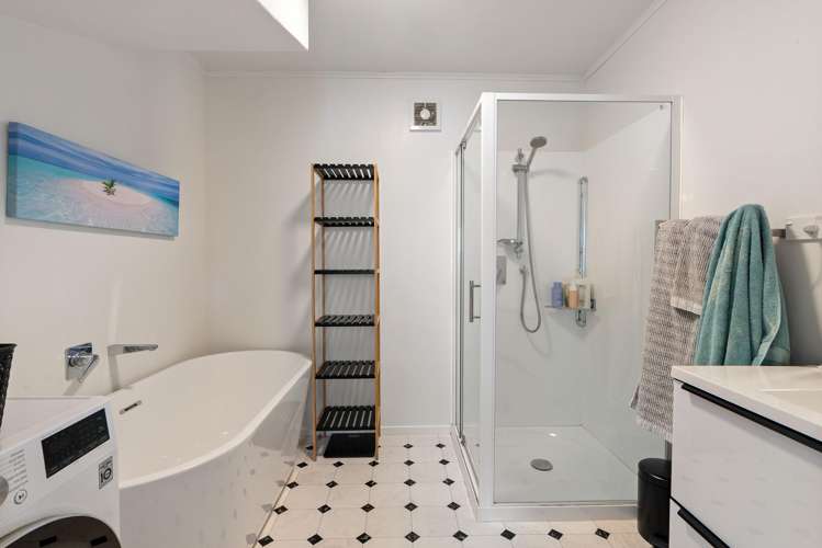 24A Parklands Drive Karori_12