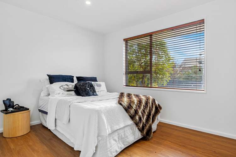 2/8 Sylvan Street Hillmorton_8