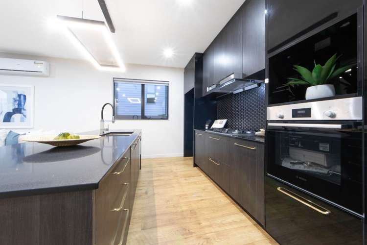 24 Gospel Heights Flat Bush_6