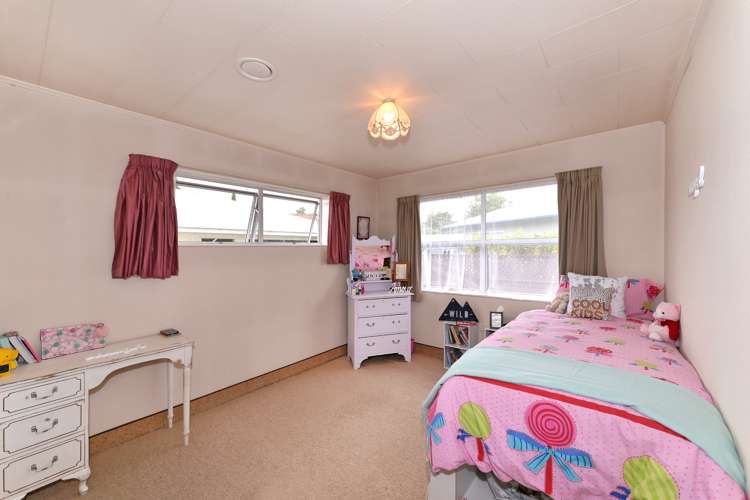 5 Cornwall Place Stoke_9