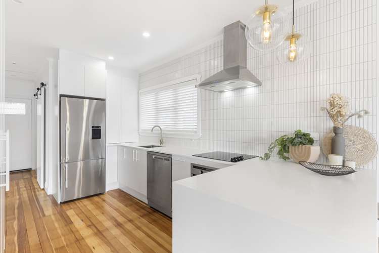 1/8 West Lynn Road Titirangi_6