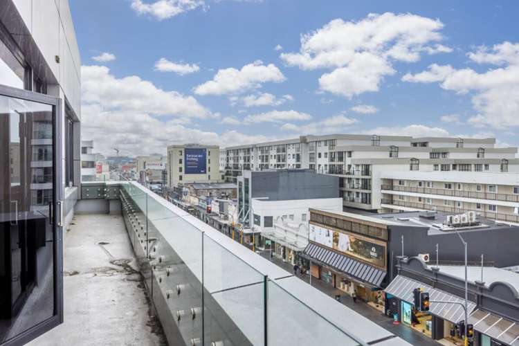 235 Broadway Newmarket_33