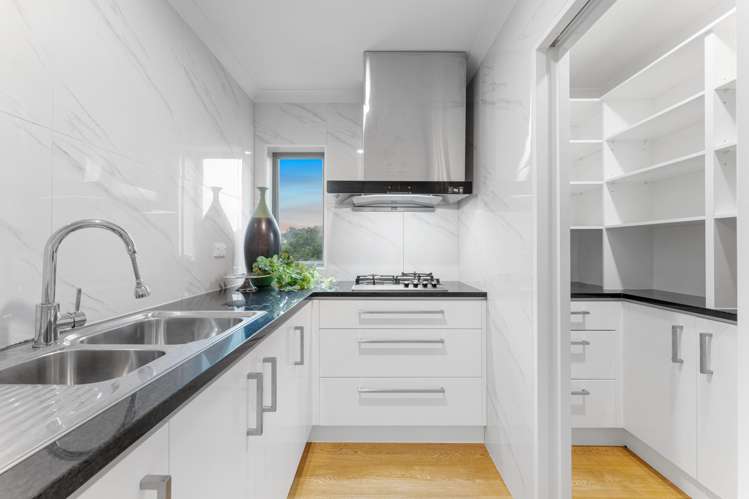 21 Lagonda Rise Oteha_4