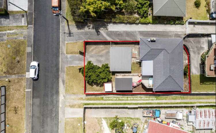 1/25 Fairclough Road Beach Haven_2