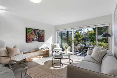 9/6 Sarsfield Street_2