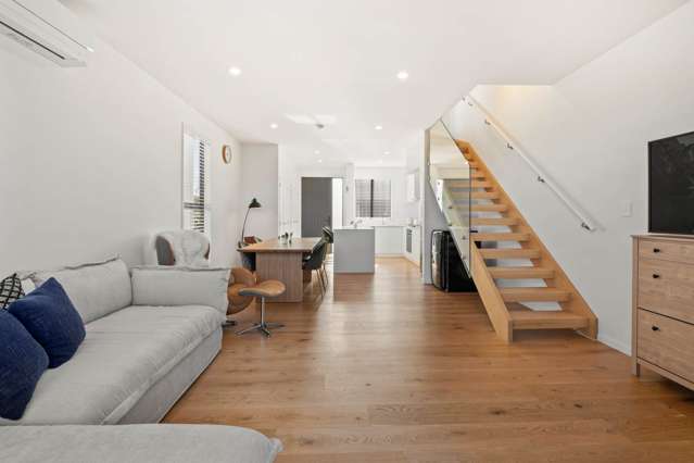 31/82 East Coast Road Milford_2