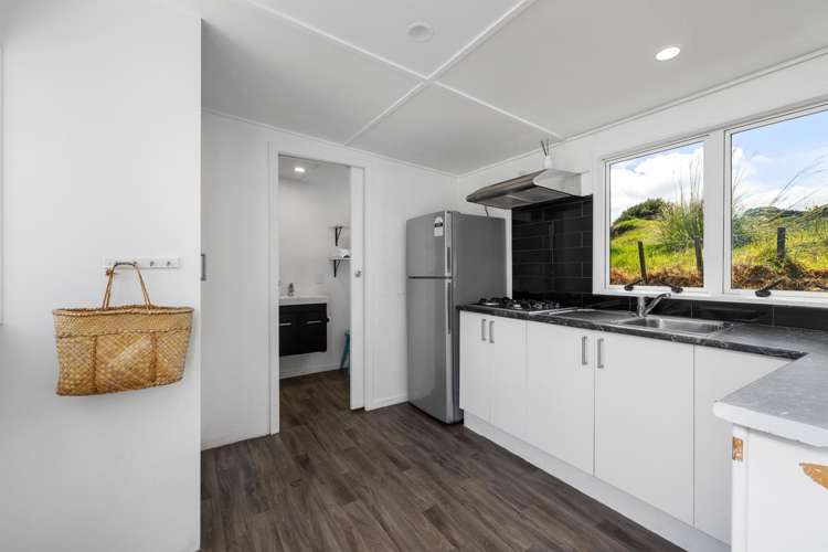 21 Signal Station Road Omapere_28