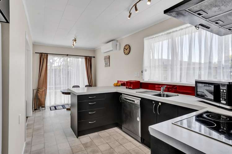 11 Warkworth Grove Bell Block_3