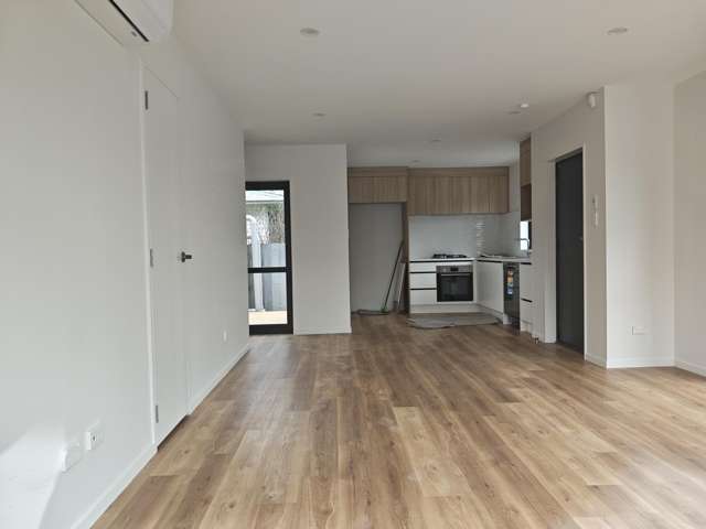 52D Tiraumea Drive Pakuranga_2