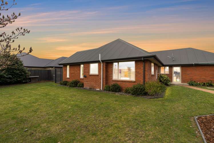 206 Southfield Drive Lincoln_14