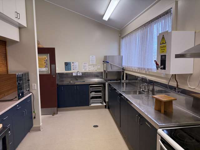 30-32 Cook Street Howick_2