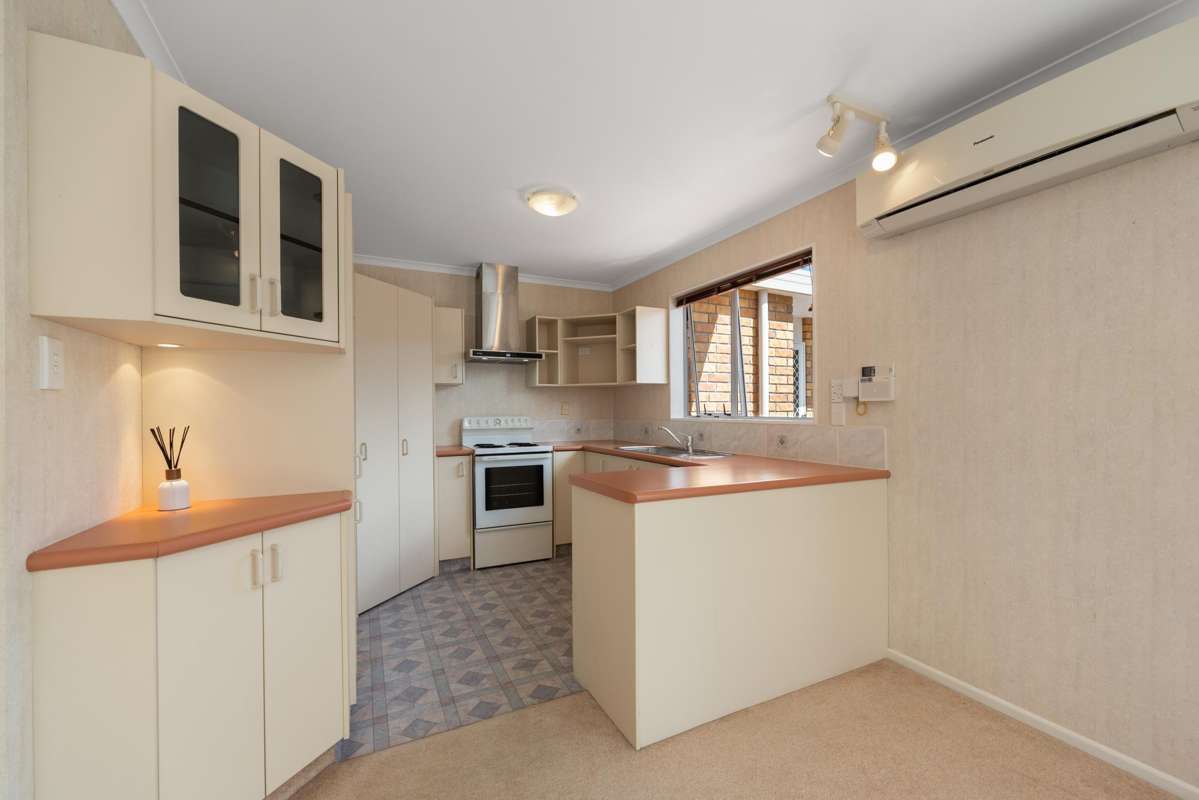 2/4 Normanby Street_1