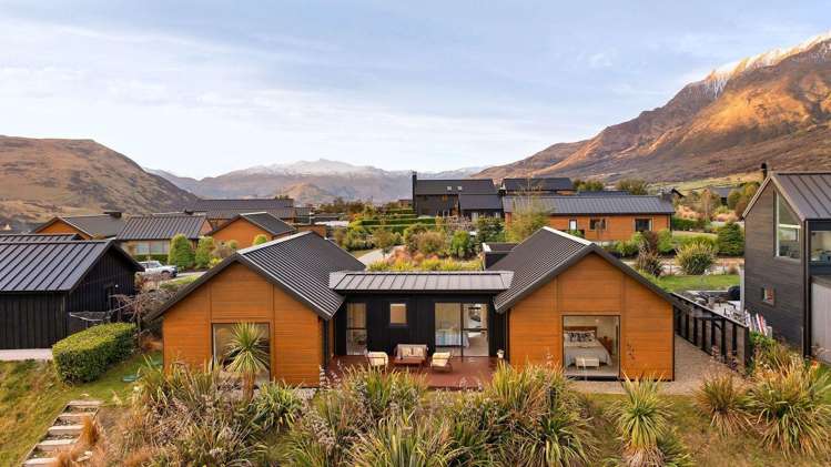  24 McKellar Drive Jack's Point_4