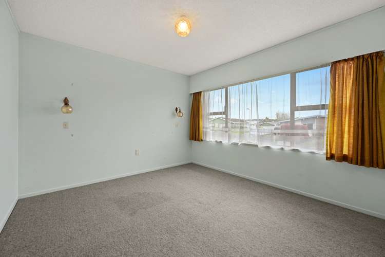 8 Sandalwood Drive Dinsdale_7