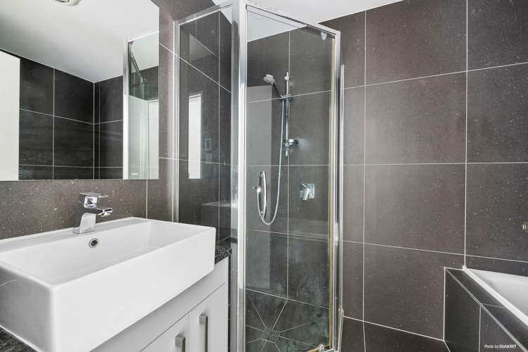 52 Pencaitland Drive Flat Bush_8