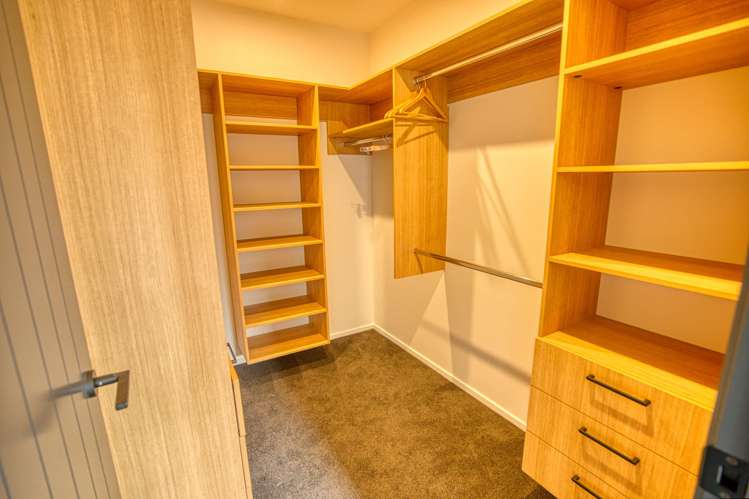 160 Coulson Road Paroa_18