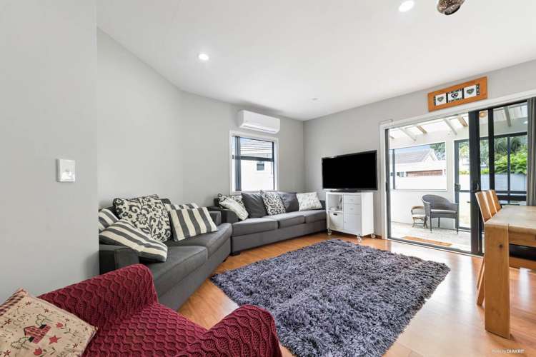 6 Shamrock Lane Te Atatu Peninsula_11