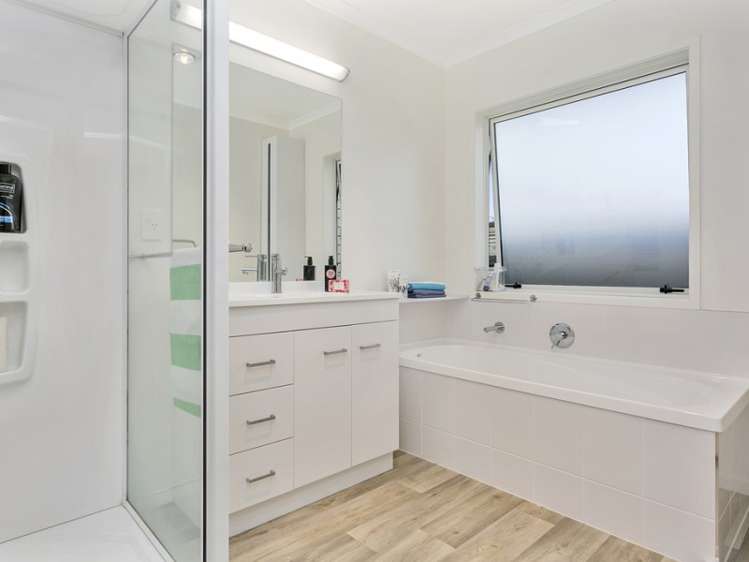 22 West Thompson Street Leamington_12